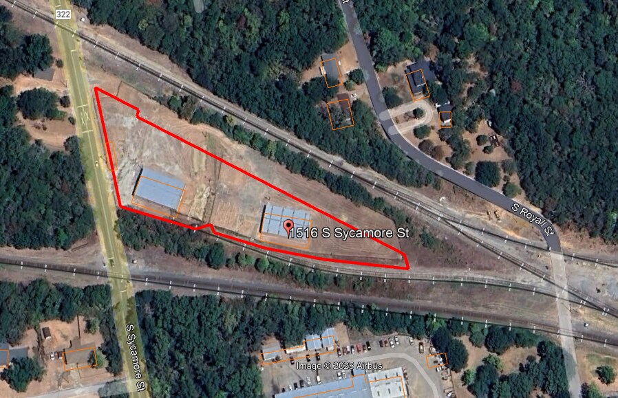 1516 S Sycamore St, Palestine, TX à louer Photo du bâtiment- Image 1 de 14