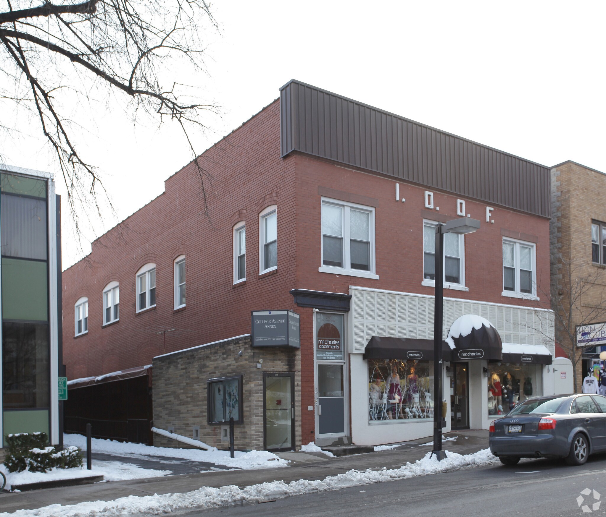 228-232 E College Ave, State College, PA à vendre Photo principale- Image 1 de 7