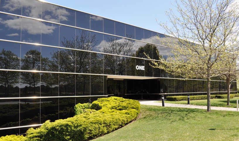 1 Corporate Dr, Bohemia, NY for lease Primary Photo- Image 1 of 2