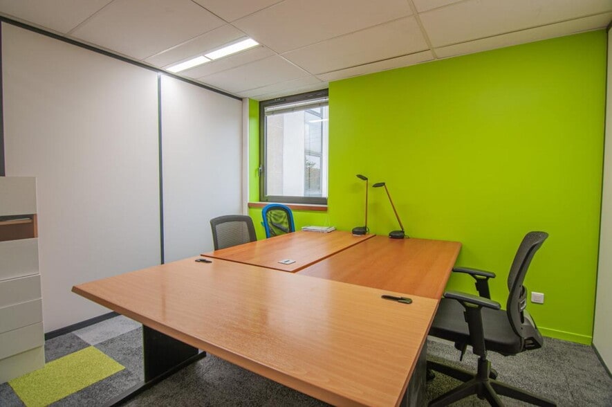 Bureau dans Chatou à louer - Photo intérieure - Image 3 de 11