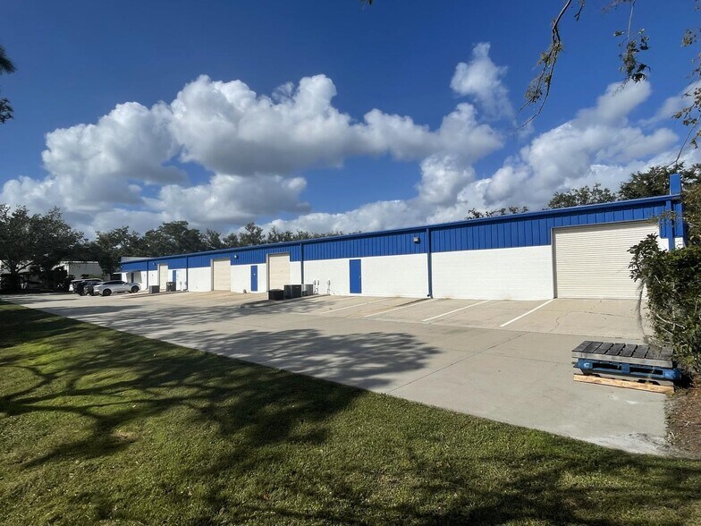 401 Commerce Way, Longwood, FL à vendre - Photo du bâtiment - Image 2 de 13