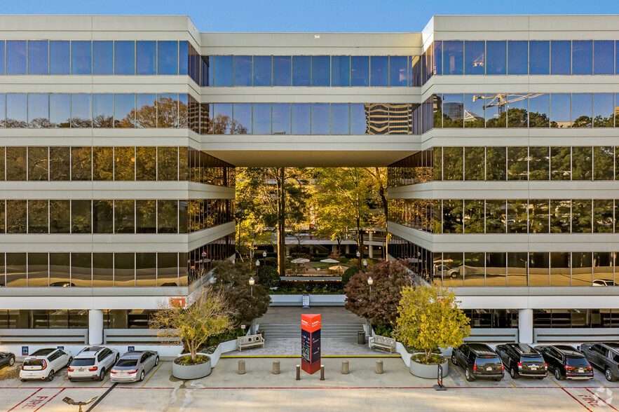 3495 Piedmont Rd NE, Atlanta, GA for lease - Building Photo - Image 3 of 26