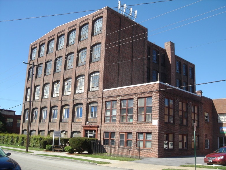 1001 W Washington St, Norristown, PA à louer - Photo du bâtiment - Image 3 de 22