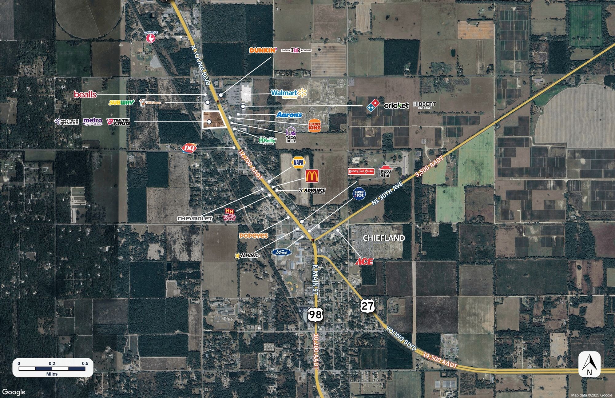 2202 N Young Blvd, Chiefland, FL à louer Photo principale- Image 1 de 3