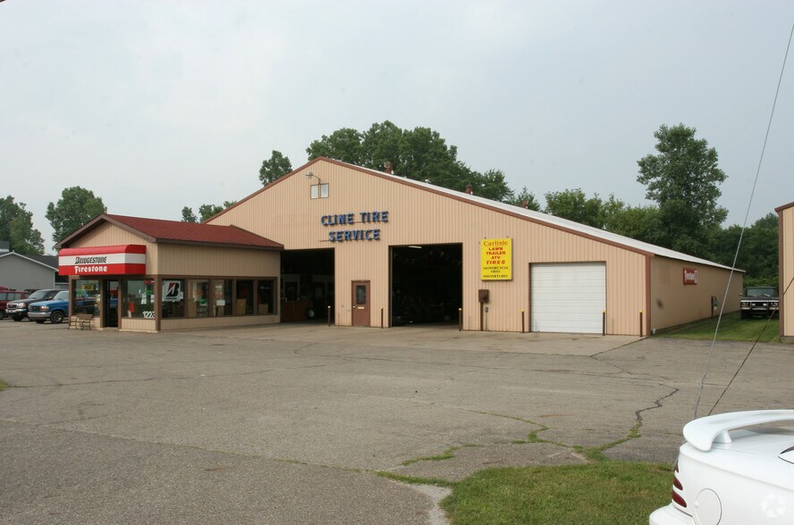 1223 A N Cedar Rd, Mason, MI à vendre - Photo du bâtiment - Image 1 de 10