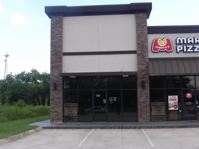 3401 East Blvd, Deer Park, TX à louer - Photo du bâtiment - Image 2 de 13