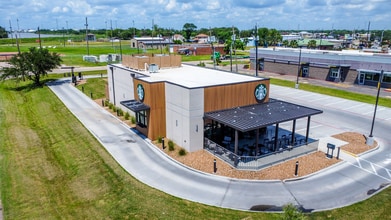 905 N Brazosport Blvd, Freeport, TX à louer Photo intérieure- Image 2 de 5