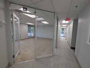 701 NW Federal Hwy, Stuart, FL for lease Interior Photo- Image 1 of 24