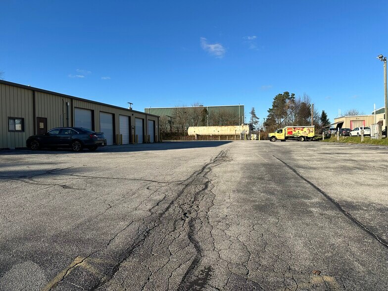 5805 Murvihill Rd, Valparaiso, IN à vendre - Photo du bâtiment - Image 3 de 15