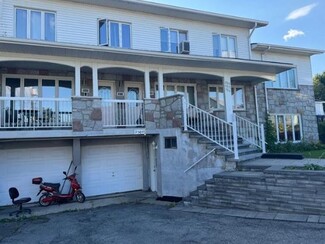 Plus de détails pour 950-956A Ch Du Bord-De-L'eau, Laval, QC - Multi-résidentiel à vendre