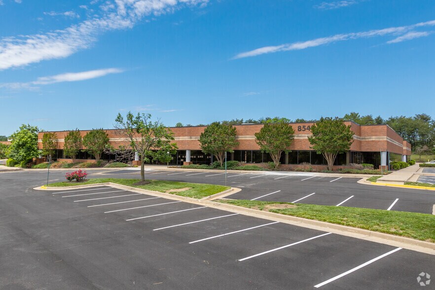 6700 Springfield Center Dr, Springfield, VA à louer - Photo du bâtiment - Image 2 de 7