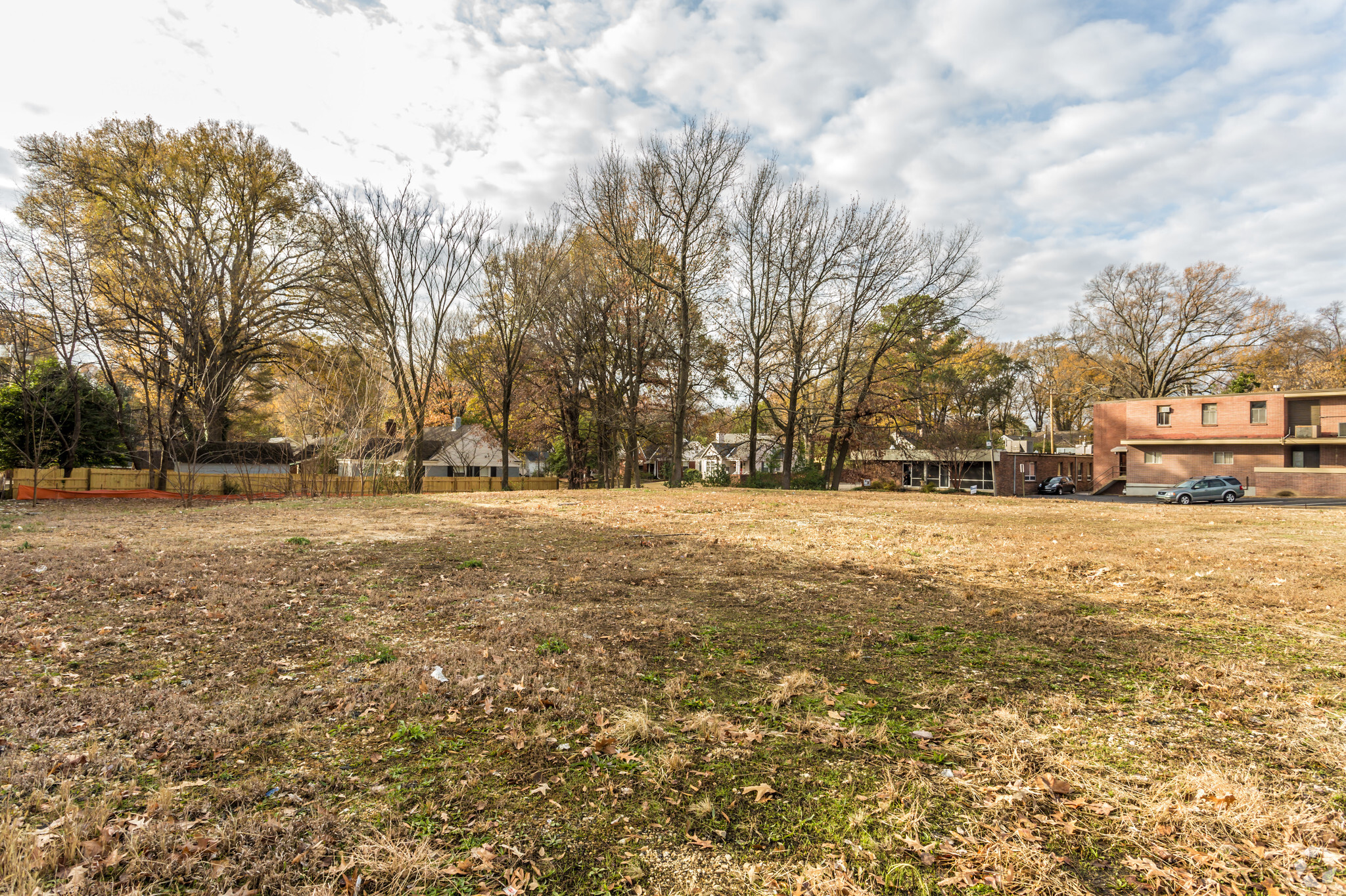 3341 Poplar Ave, Memphis, TN à vendre Photo principale- Image 1 de 1