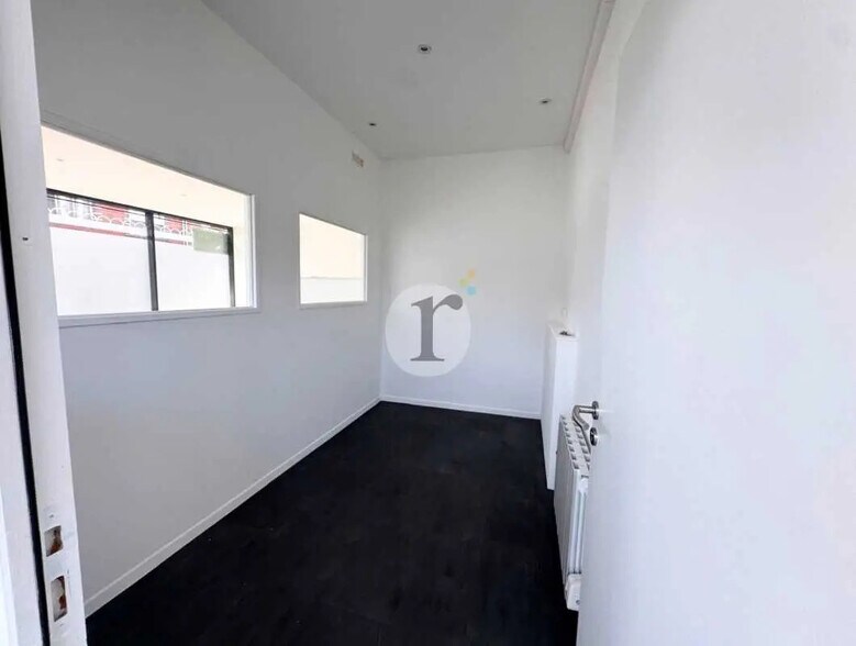 Commerce de détail dans Lille à louer - Photo intérieure - Image 3 de 4