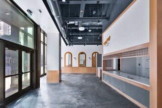 801 S Olive St, Los Angeles, CA à louer Photo intérieure- Image 2 de 10