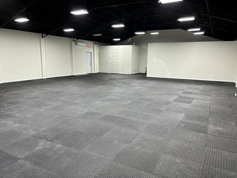 509 Trammell St, Atmore, AL à vendre - Photo intérieure - Image 2 de 6