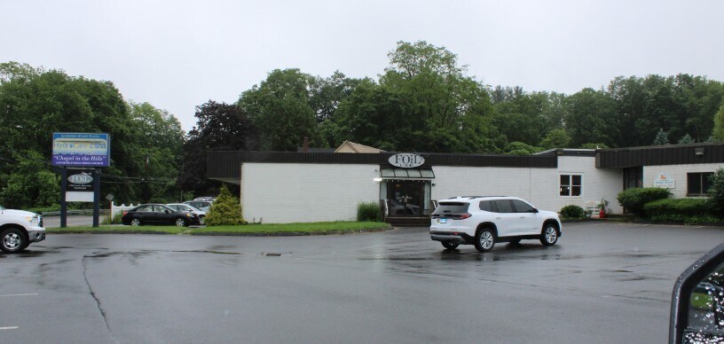 379-391 Goshen Rd, Torrington, CT à vendre - Photo du bâtiment - Image 2 de 2