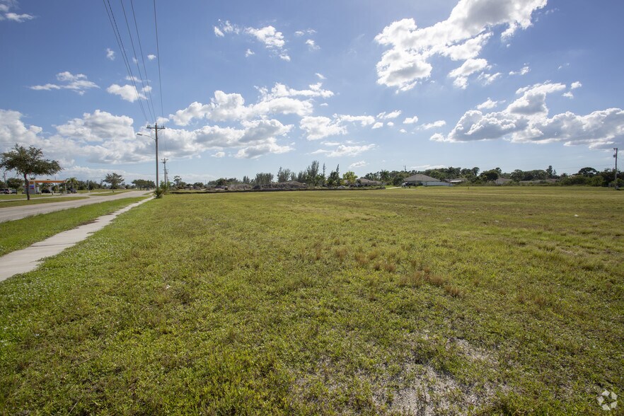 1808 Skyline Blvd, Cape Coral, FL à vendre - Aérien - Image 2 de 8