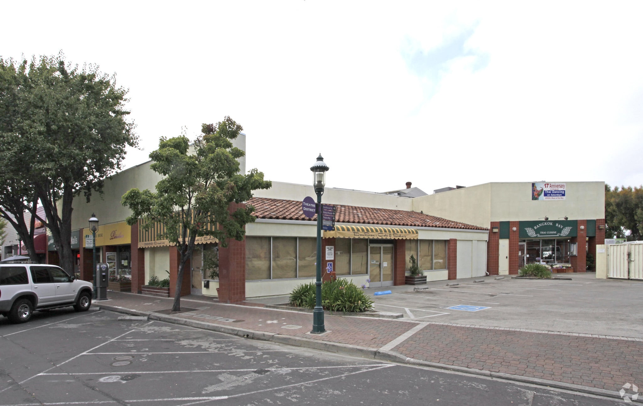 2647-2655 Broadway St, Redwood City, CA for lease Primary Photo- Image 1 of 8