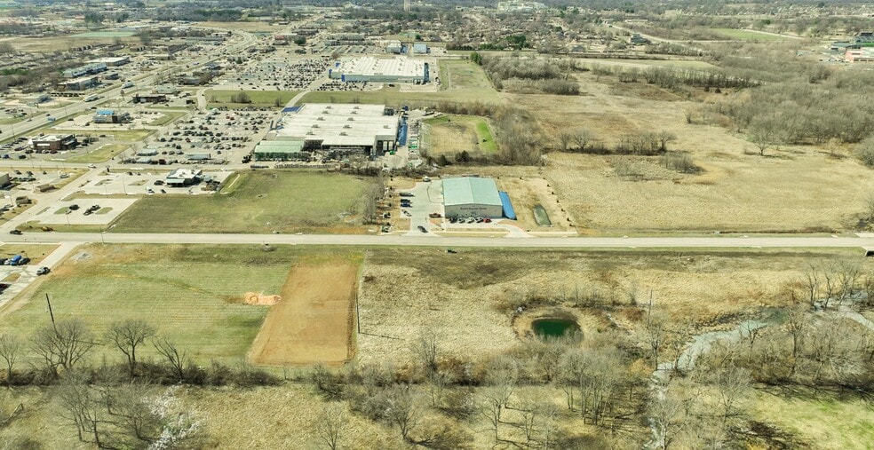 N Simon Sager Ave, Siloam Springs, AR à vendre - Photo du bâtiment - Image 2 de 4