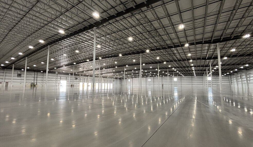 7825 Giant Tire Parkway, Graniteville, SC for lease - Interior Photo - Image 2 of 3