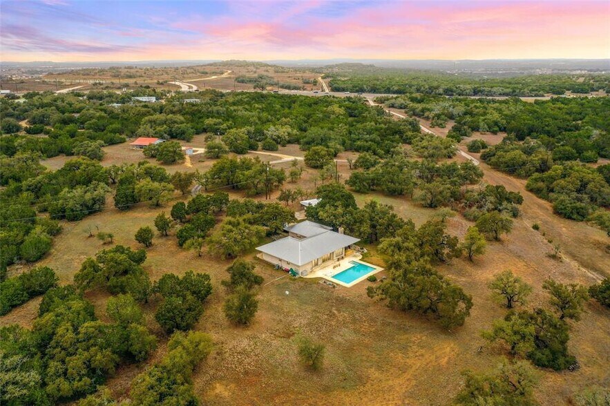 1800 E Highway 290, Dripping Springs, TX à vendre - Photo du bâtiment - Image 3 de 35
