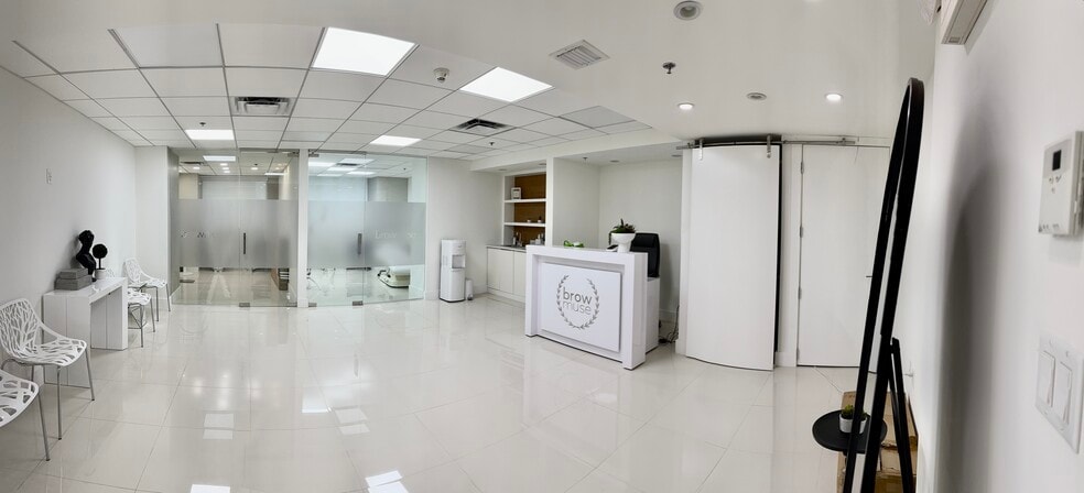 40 SW 13th St, Miami, FL for lease - Building Photo - Image 3 of 5