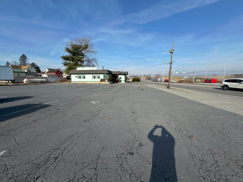 780 Route 41, Gap, PA à vendre - Photo du bâtiment - Image 2 de 6