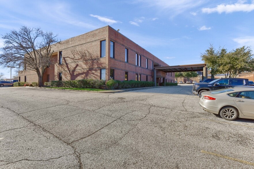 425 N Highland Ave, Sherman, TX for sale - Building Photo - Image 3 of 22