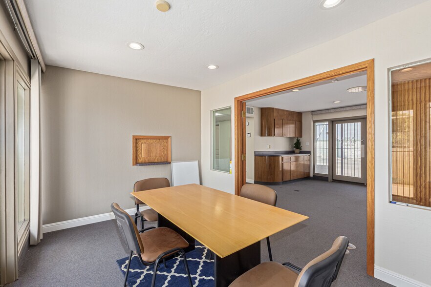 8545 N Black Canyon Hwy, Phoenix, AZ à vendre - Photo du bâtiment - Image 3 de 25