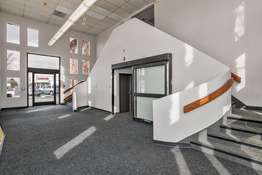11111 E Mississippi Ave, Aurora, CO à louer - Hall d’entrée - Image 2 de 6