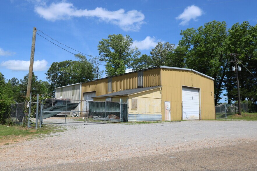 150 Old White Rd S, West Point, MS à vendre - Photo principale - Image 1 de 14