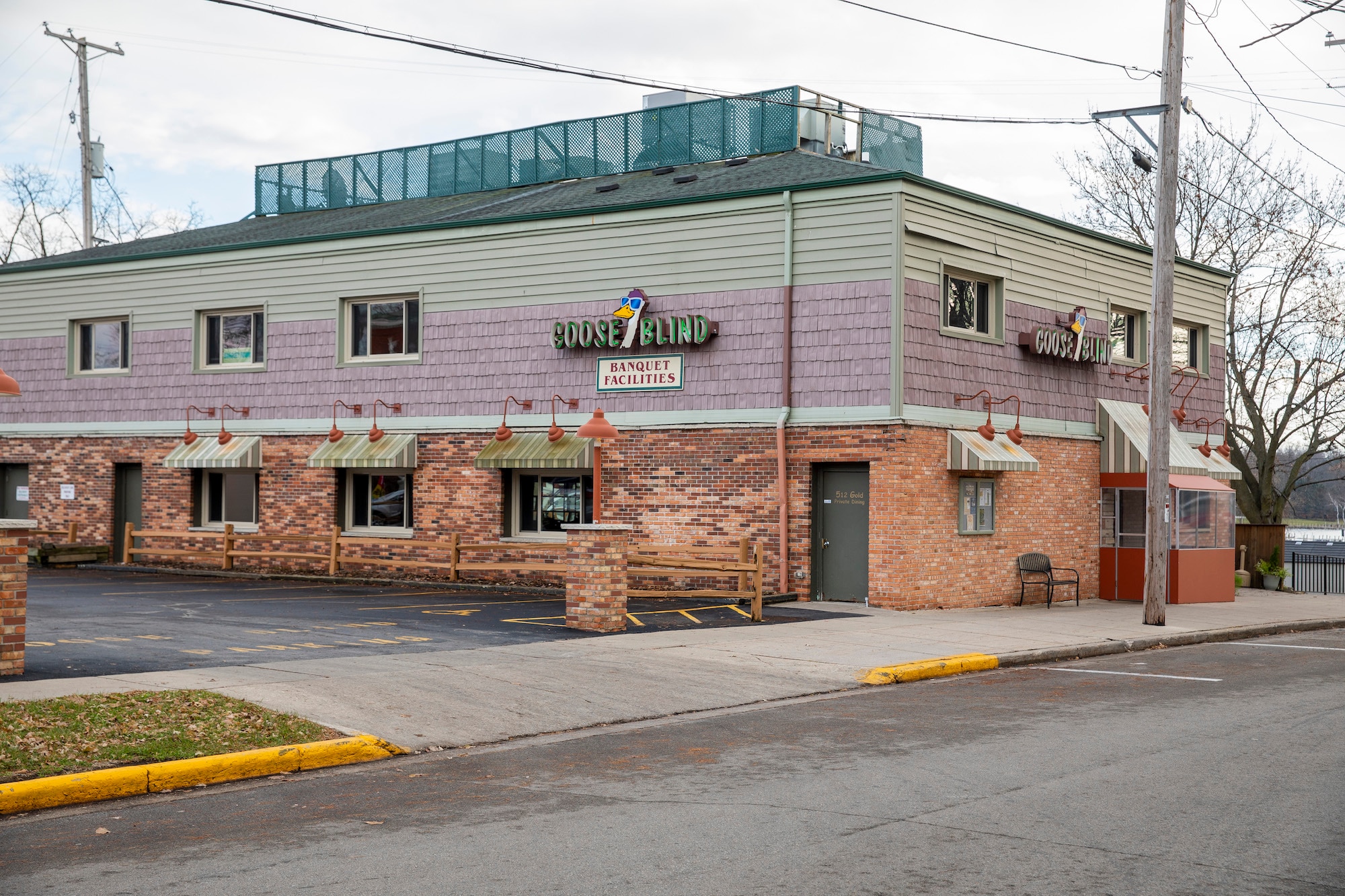 512 Gold St, Green Lake, WI for sale Primary Photo- Image 1 of 57