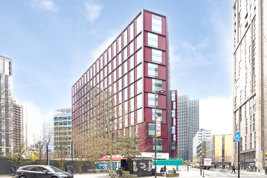 Dingwall Rd, Croydon à louer - Photo du bâtiment - Image 2 de 2