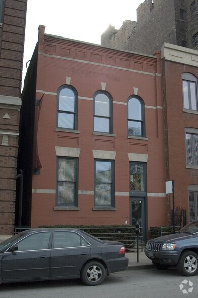 221 W Ohio St, Chicago, IL à vendre - Photo du bâtiment - Image 3 de 4