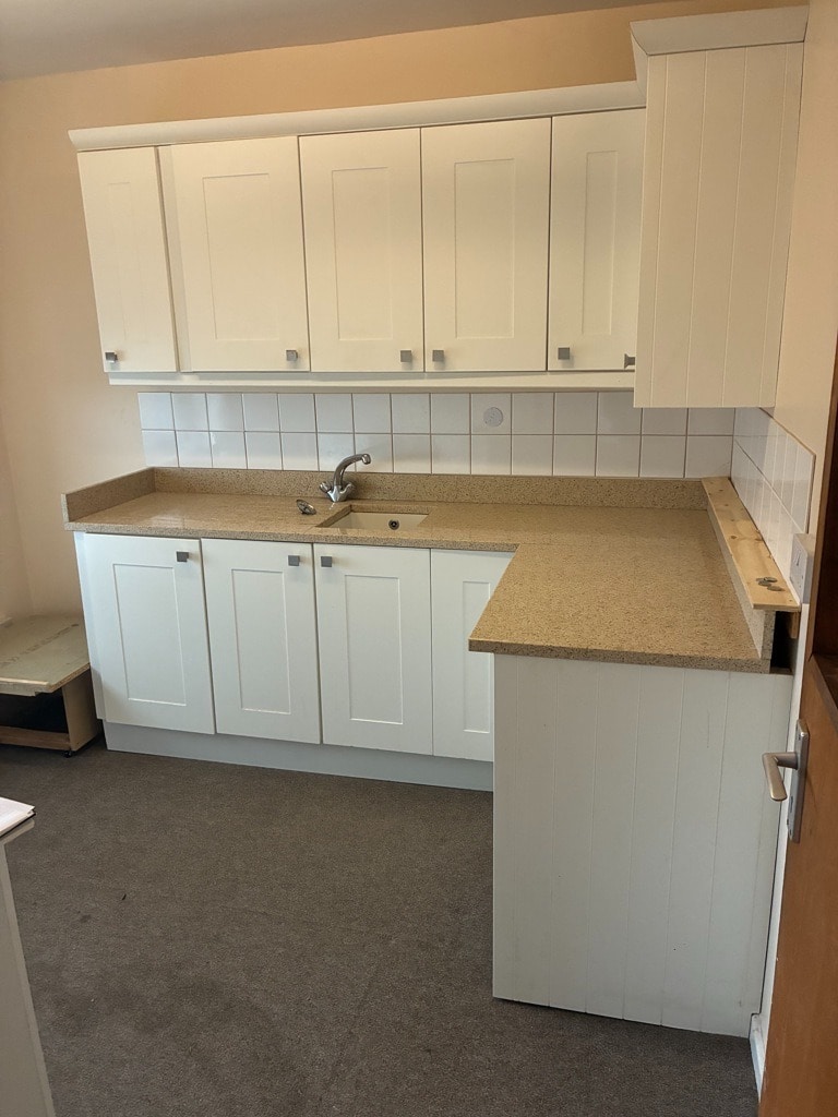 Unit 18A County Rd, Brackley for lease Interior Photo- Image 1 of 5