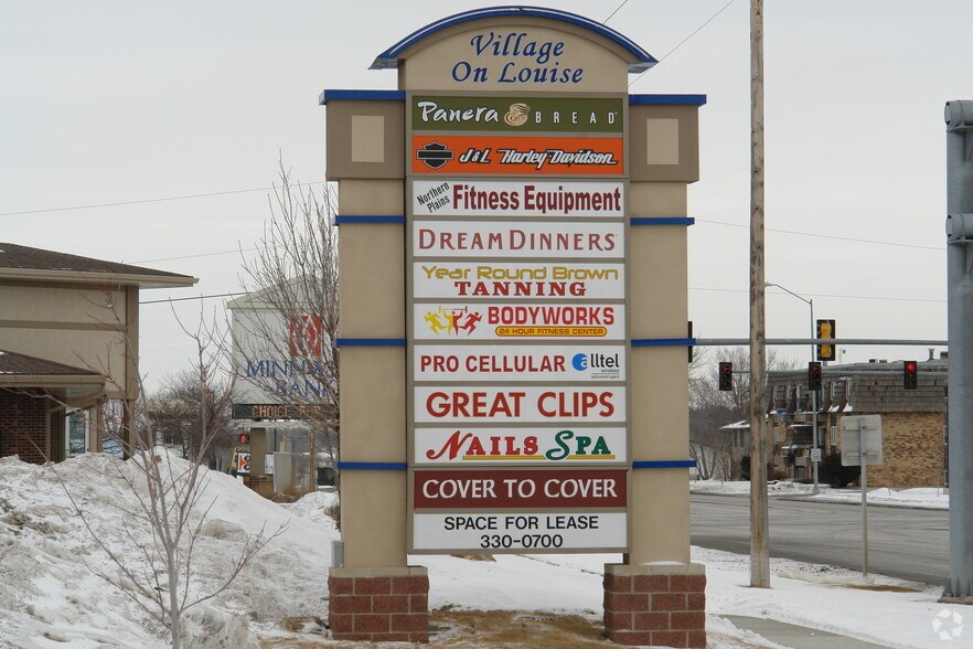 5007-5035 S Louise Ave, Sioux Falls, SD à louer - Photo du bâtiment - Image 2 de 23