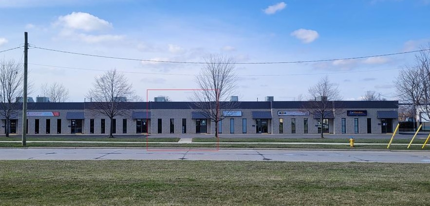 6210-6270 Hawthorne Dr, Windsor, ON for lease Primary Photo- Image 1 of 6