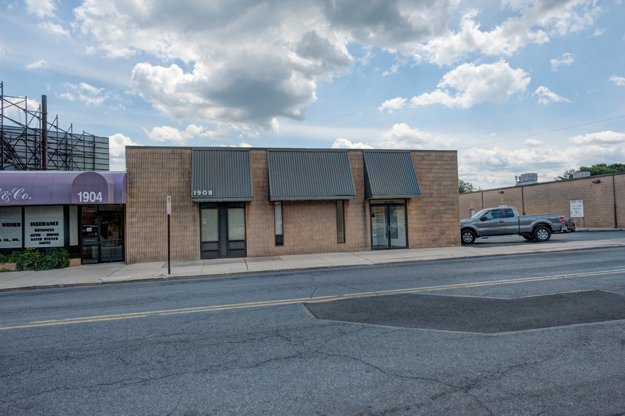 1908 W Allen St, Allentown, PA for lease - Building Photo - Image 2 of 66