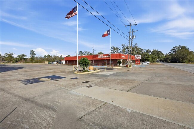 Plus de détails pour 3720 W Park Ave, Orange, TX - Flex à vendre