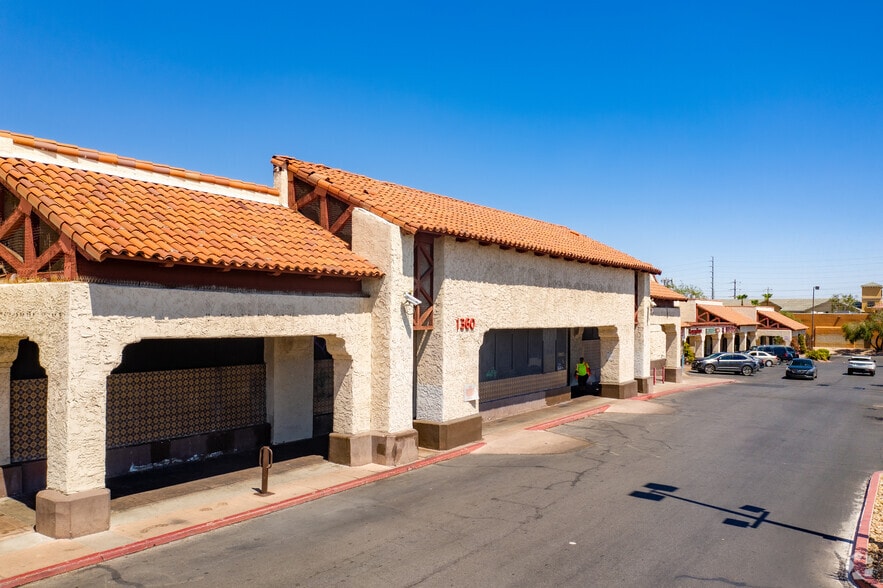 1340 E Flamingo Rd, Las Vegas, NV for lease - Building Photo - Image 2 of 7