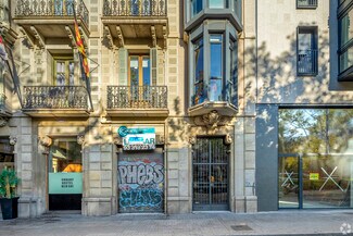 Plus de détails pour Multi-résidentiel à vendre