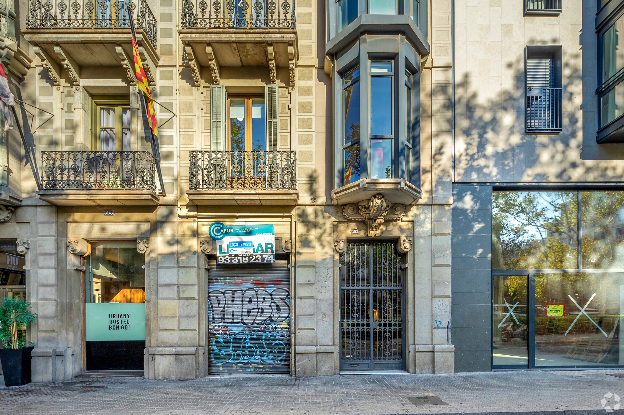 Multifamily in Barcelona, Barcelona for sale Building Photo- Image 1 of 2