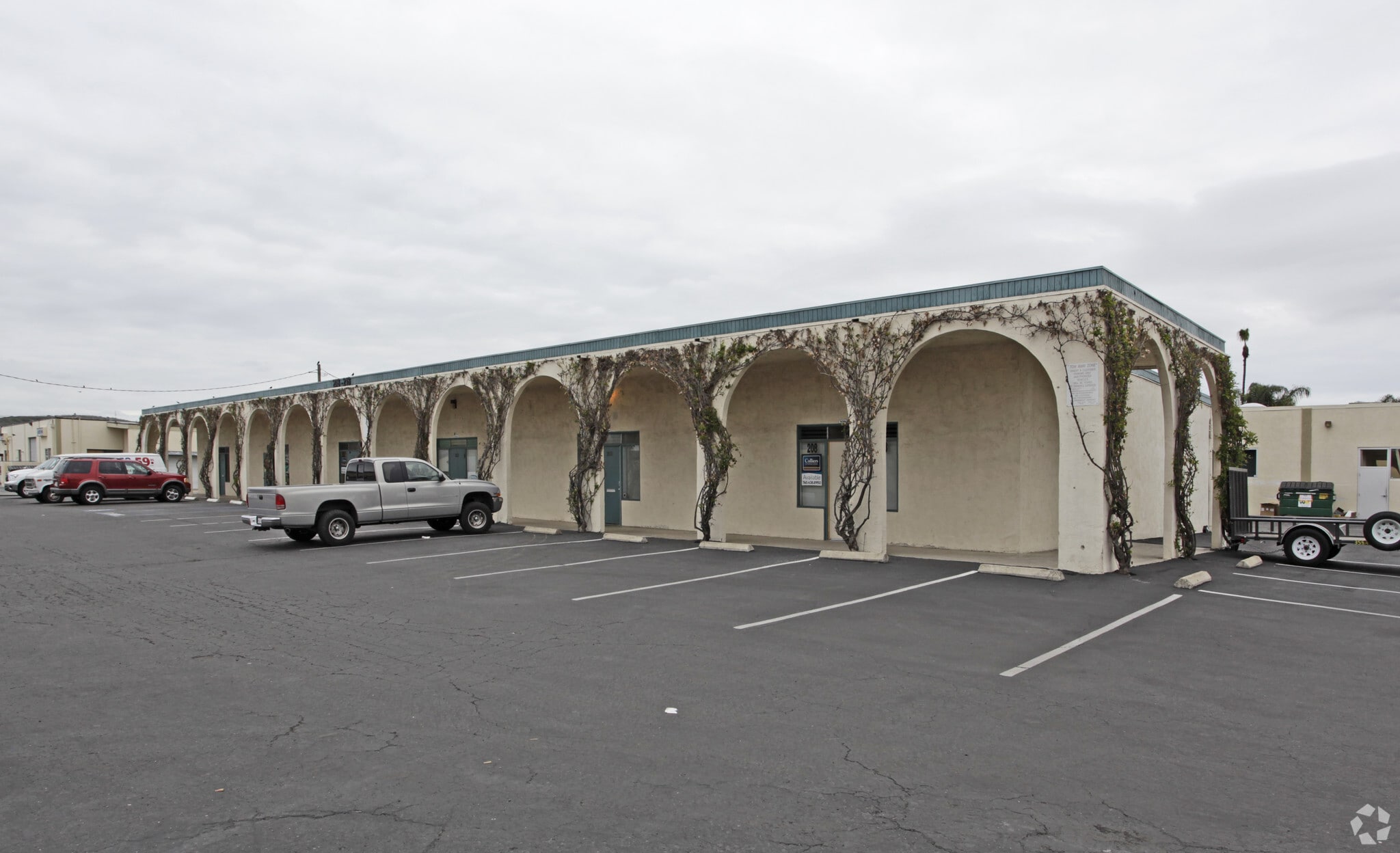 208-218 Via El Centro, Oceanside, CA for lease Primary Photo- Image 1 of 5