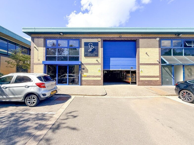 Pacific Rd, Altrincham for lease - Building Photo - Image 1 of 2