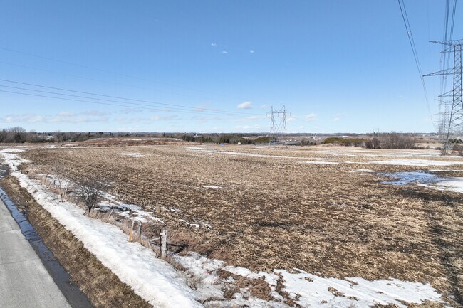 Plus de détails pour 5515 Garrard Rd, Whitby, ON - Industriel à louer