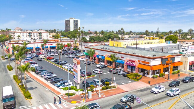 More details for Plaza De La Fiesta / 40K SF Center – Retail for Sale, Huntington Park, CA