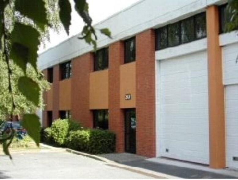 Flex dans Villepinte à louer - Photo du bâtiment - Image 2 de 11