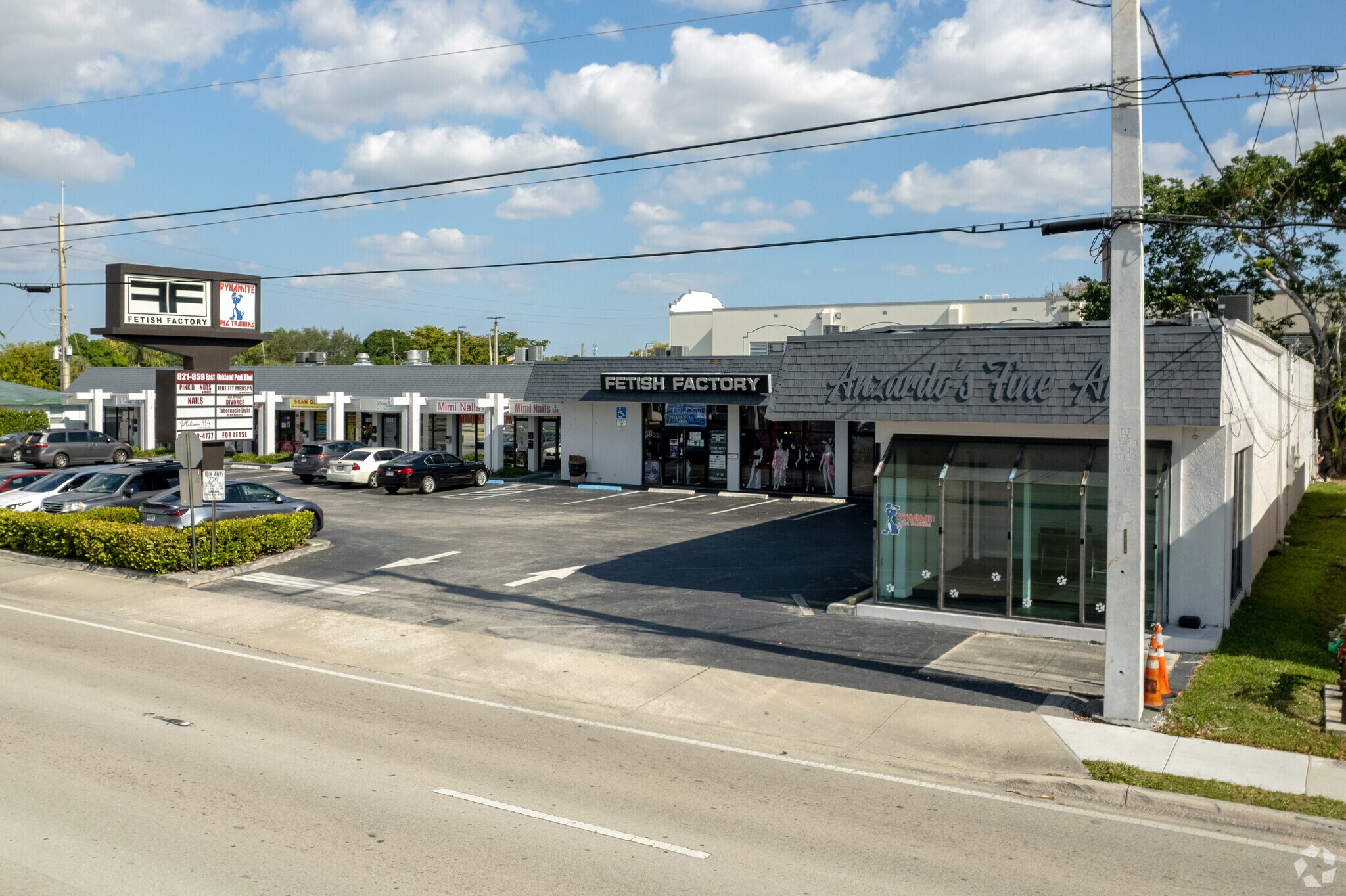 821-859 E Oakland Park Blvd, Oakland Park, FL à vendre Photo du bâtiment- Image 1 de 18