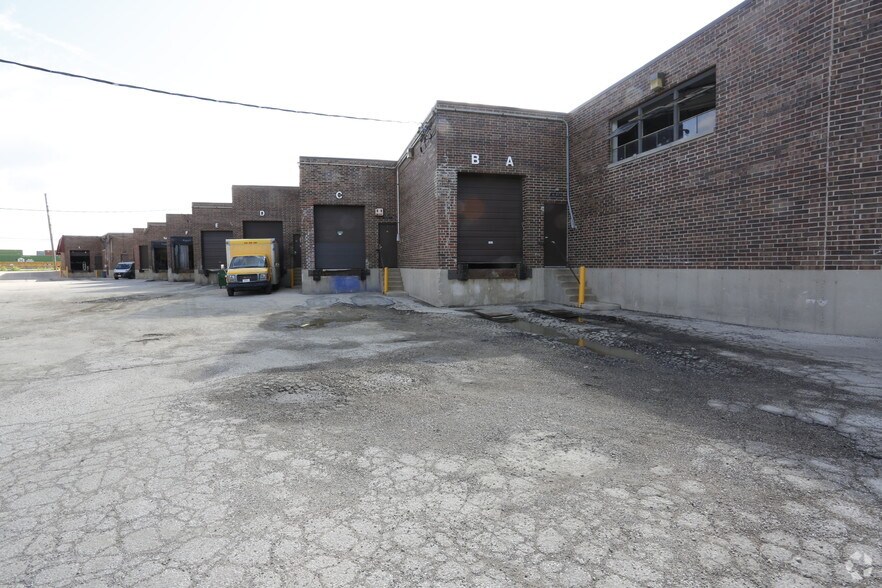 10915-10929 Franklin Ave, Franklin Park, IL à louer - Photo du bâtiment - Image 2 de 4