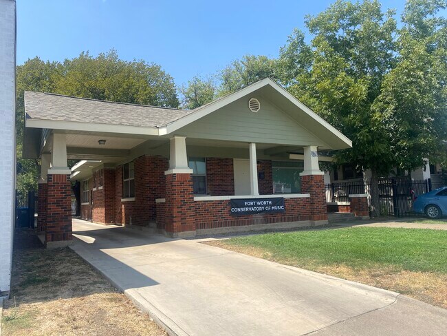 More details for 2816 Hemphill St, Fort Worth, TX - Office for Sale